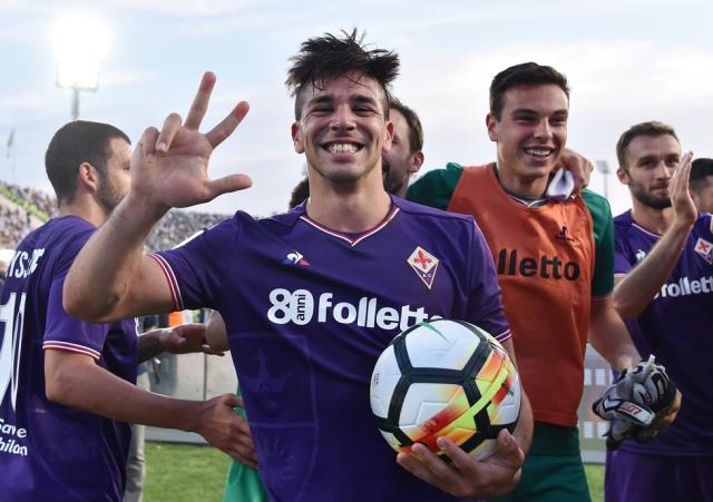 【人物】2场6球专杀强队！小西蒙尼终成球二代虎子？