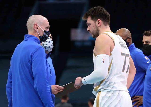 下载开云-卢卡魔法再现！东契奇神奇绝杀 连詹皇都不淡定了