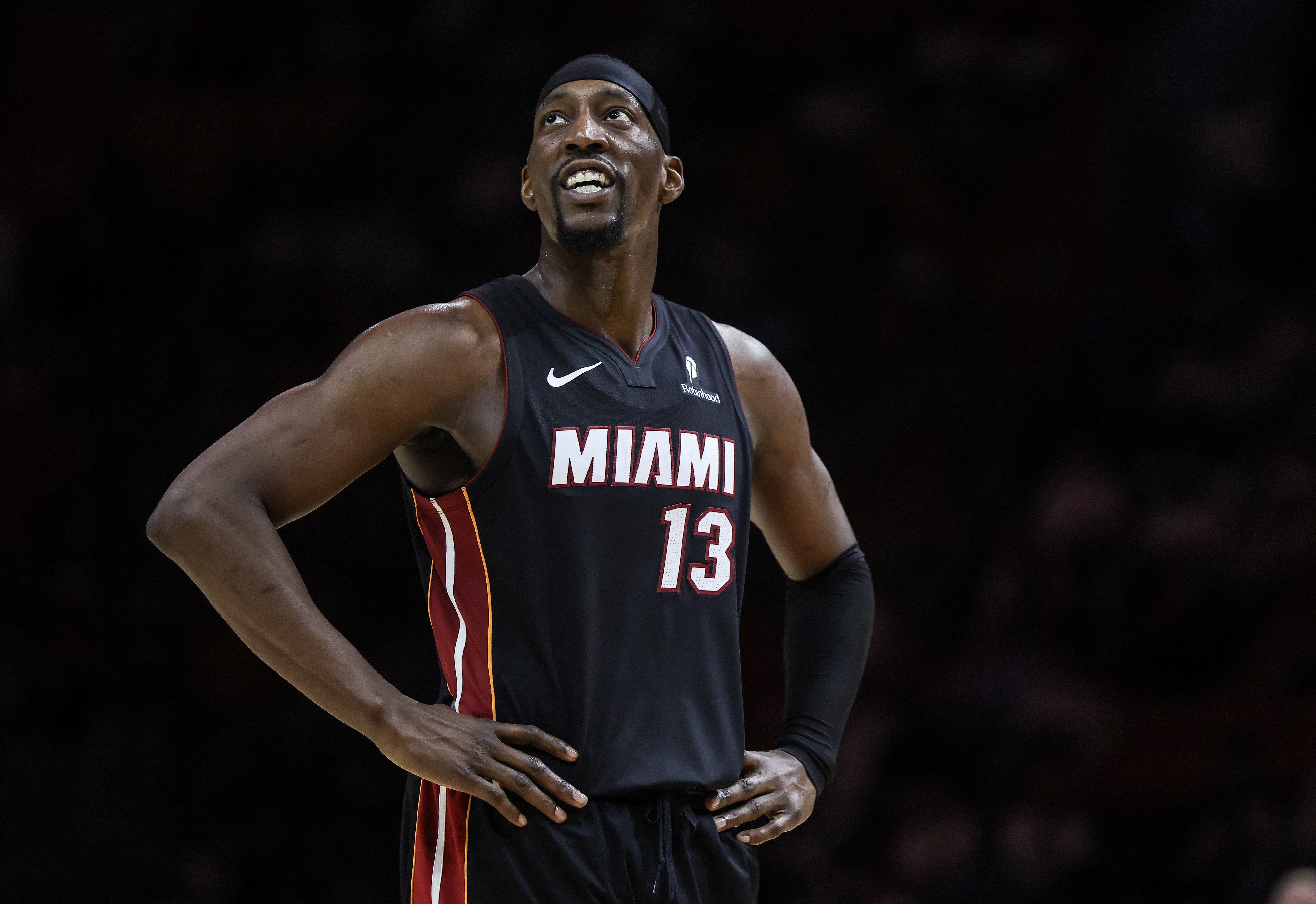 开云团队-人们想让你道歉？阿德巴约：因为他们认为我不是得分手&amp;罚球太多