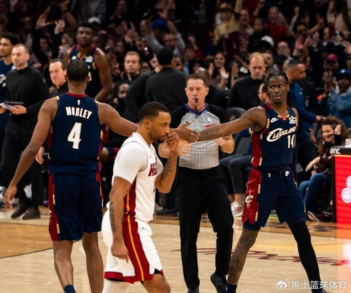 41分20板！请把球给哈登，阿特金森谈双塔，透露骑士季后赛战术|詹姆斯·哈登|阿伦|莫布里|热火|克利夫兰骑士队_新浪体育_新浪新闻